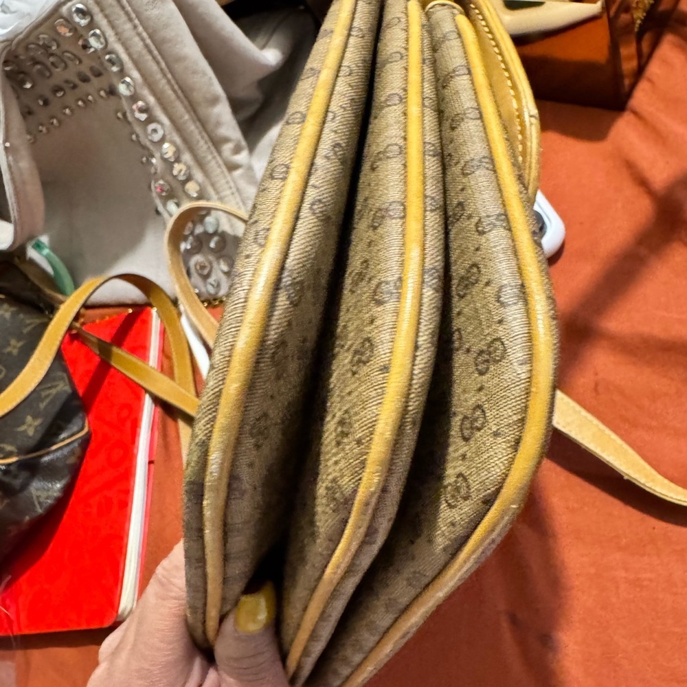 Gucci Patterned Tan and Yellow Women's Bag - Picture 3 of 13